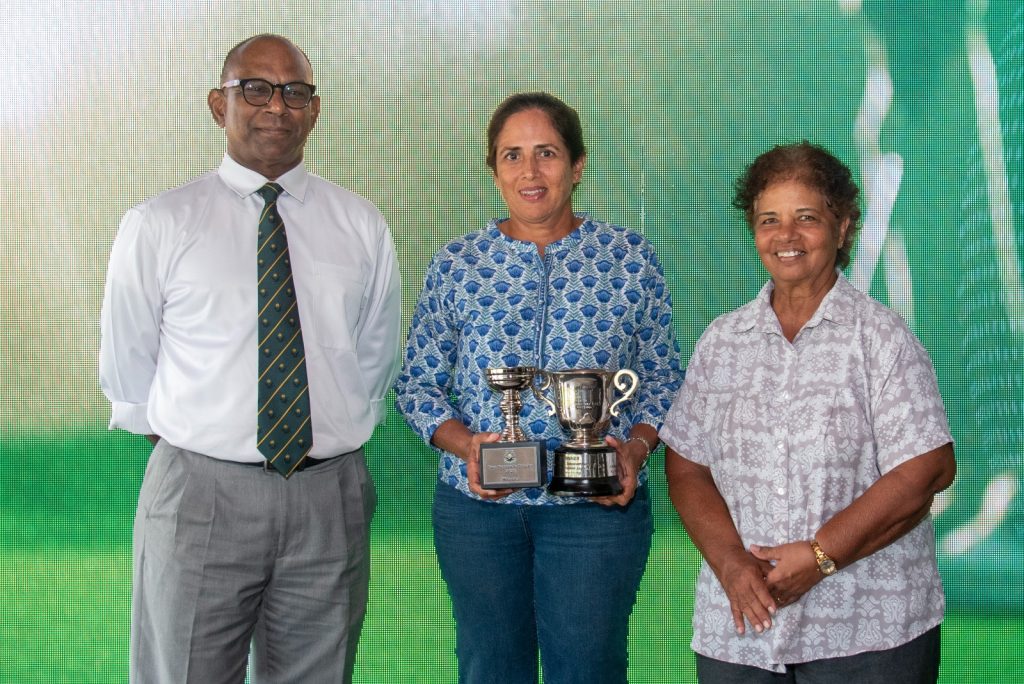 Jayalath and Anouk reign supreme at Pin and Pam Fernando Golf Trophies 14 Pam Fernando winner