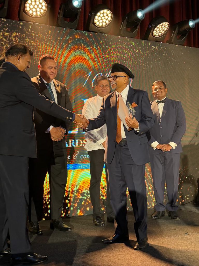 Dian Gomes wins SILK Award for outstanding service to Sri Lankan sport 3 Gomes 1